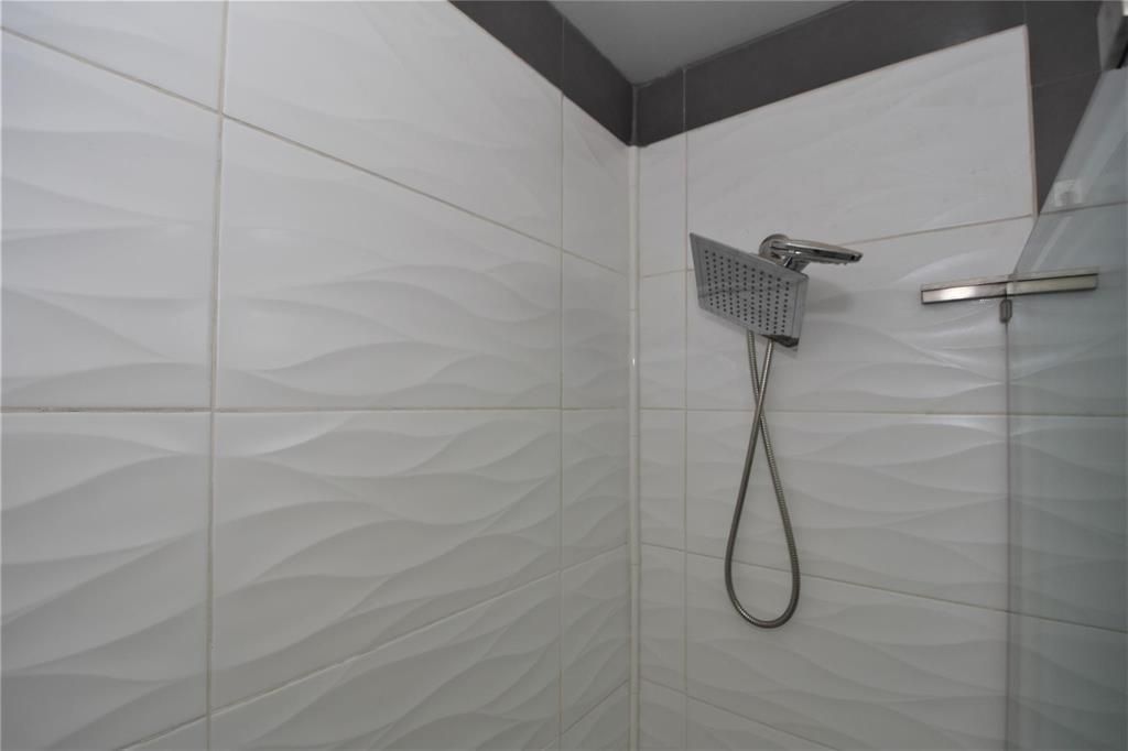 2nd bathroom 3
