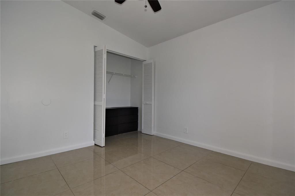 3rd bedroom 1