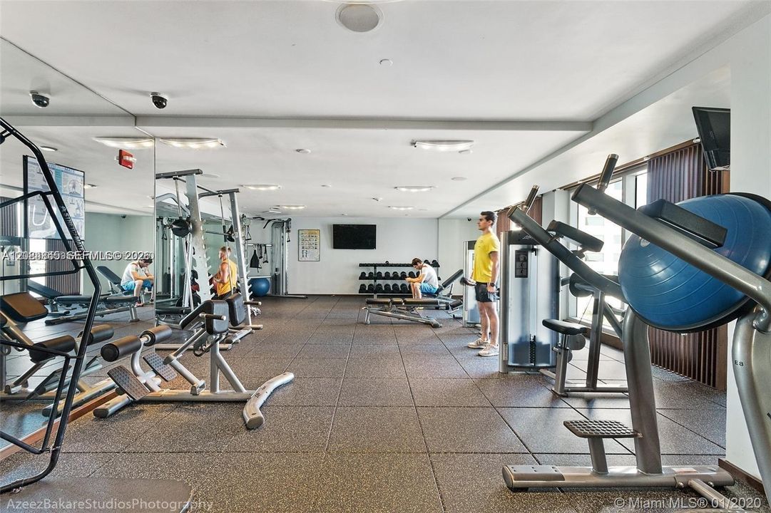 For Rent: $2,300 (0 beds, 1 baths, 507 Square Feet)