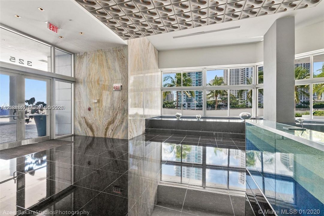 For Rent: $2,300 (0 beds, 1 baths, 507 Square Feet)