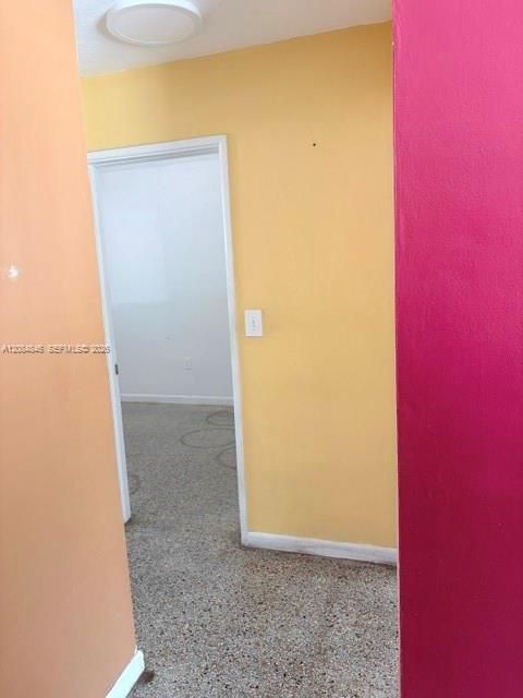 For Sale: $400,000 (2 beds, 1 baths, 910 Square Feet)