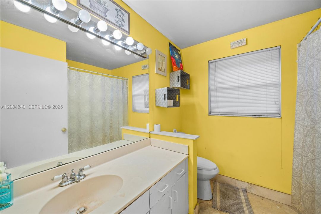 For Sale: $419,999 (3 beds, 2 baths, 1588 Square Feet)