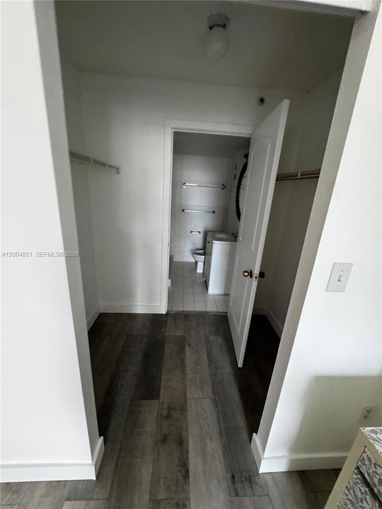 For Rent: $1,650 (0 beds, 1 baths, 470 Square Feet)