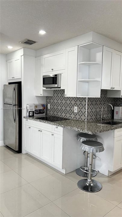 В аренду: $1,800 (1 спален, 1 ванн, 1453 Квадратных фут)