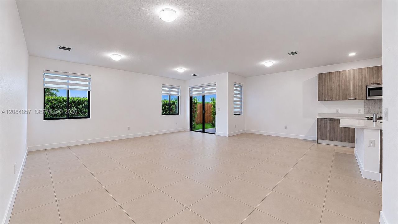 For Sale: $699,999 (4 beds, 3 baths, 2534 Square Feet)