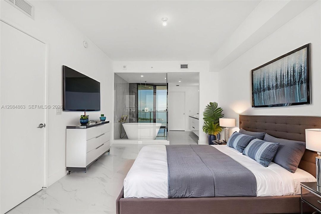 В аренду: $11,800 (2 спален, 3 ванн, 1306 Квадратных фут)