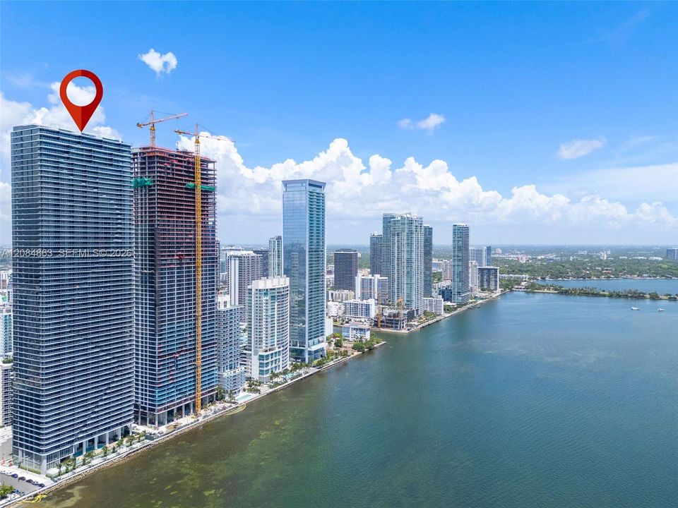 В аренду: $11,800 (2 спален, 3 ванн, 1306 Квадратных фут)