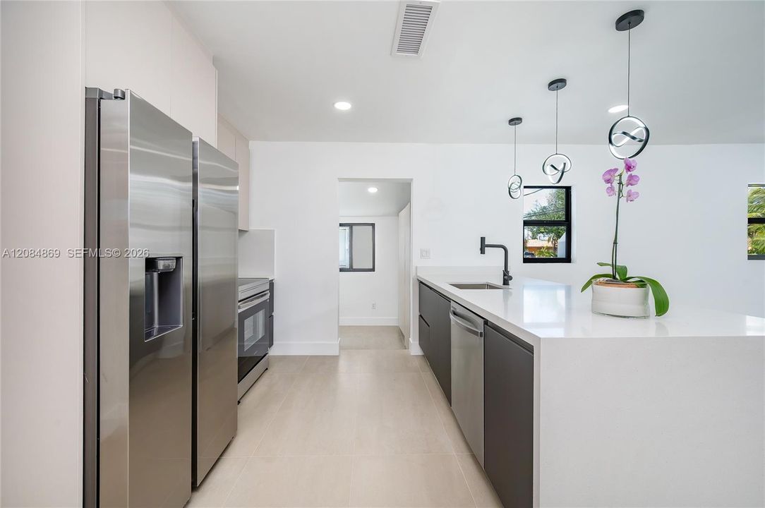 For Sale: $837,000 (3 beds, 2 baths, 1397 Square Feet)