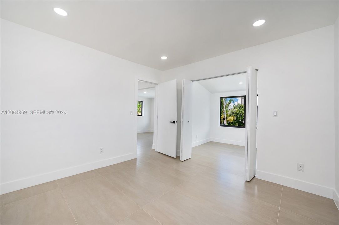 For Sale: $837,000 (3 beds, 2 baths, 1397 Square Feet)