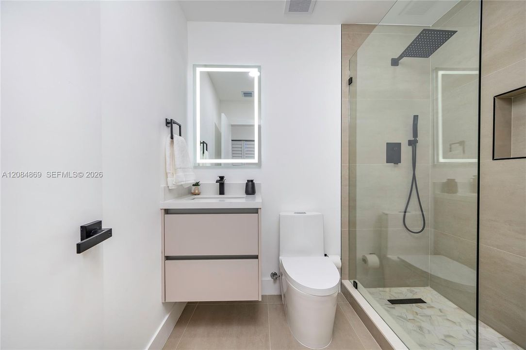 For Sale: $837,000 (3 beds, 2 baths, 1397 Square Feet)