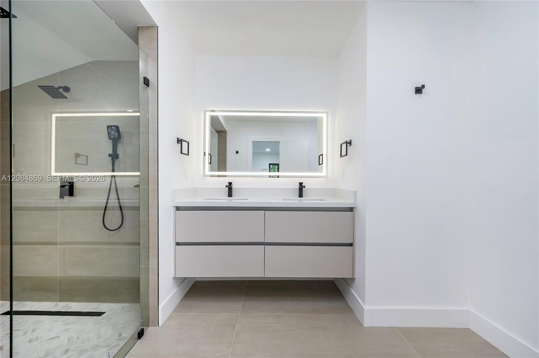For Sale: $837,000 (3 beds, 2 baths, 1397 Square Feet)
