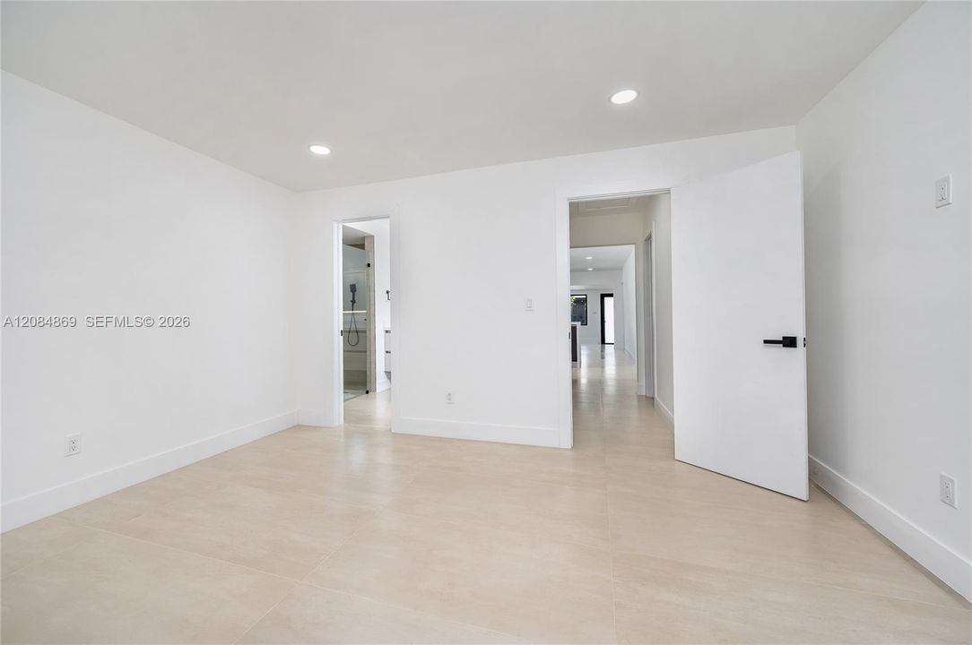 For Sale: $837,000 (3 beds, 2 baths, 1397 Square Feet)