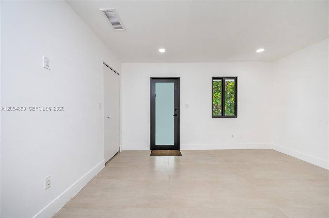 For Sale: $837,000 (3 beds, 2 baths, 1397 Square Feet)
