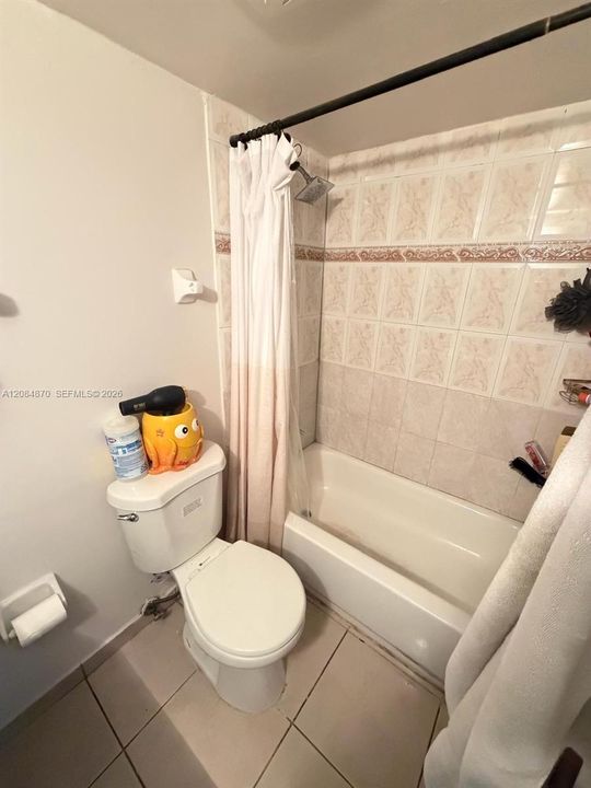 В аренду: $2,100 (2 спален, 1 ванн, 770 Квадратных фут)