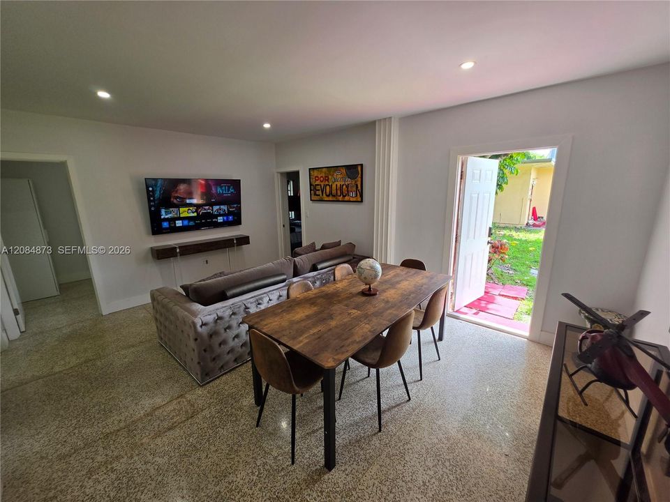 En Venta: $675,000 (0 camas, 0 baños, 1780 Pies cuadrados)