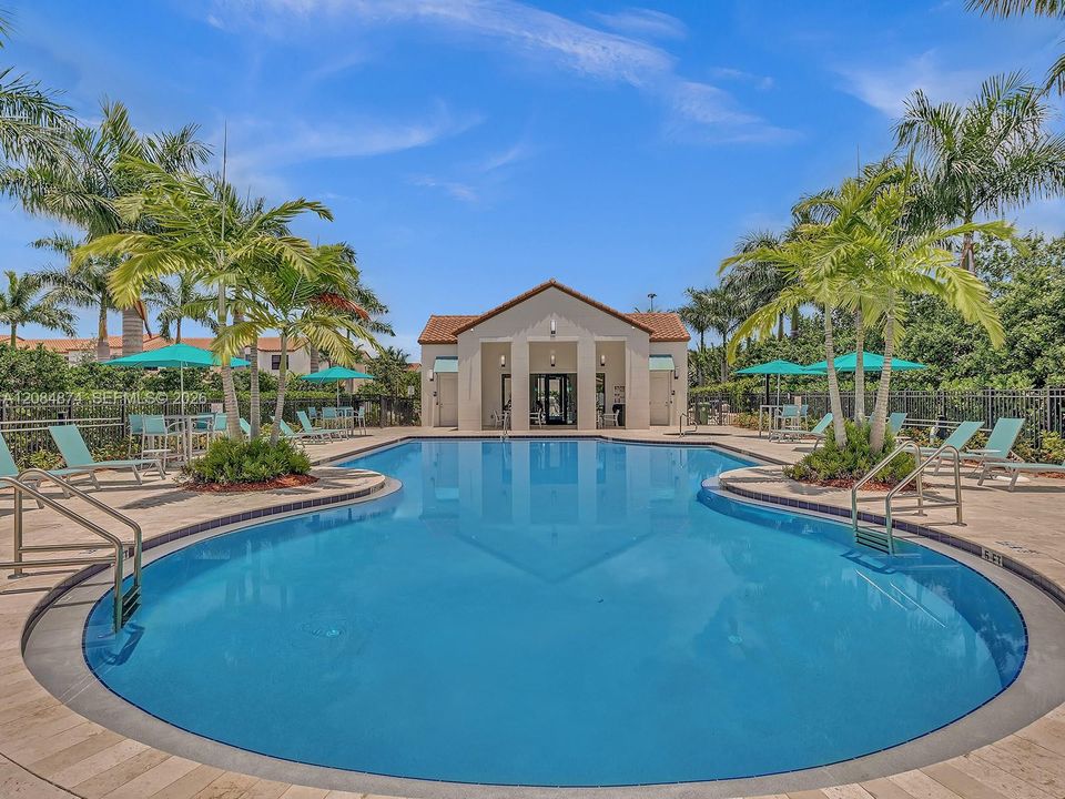 Community pool