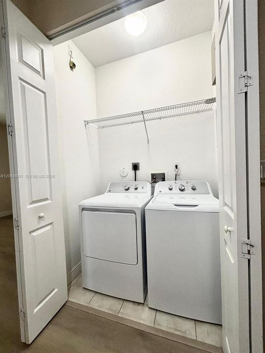 For Rent: $3,400 (3 beds, 2 baths, 1888 Square Feet)