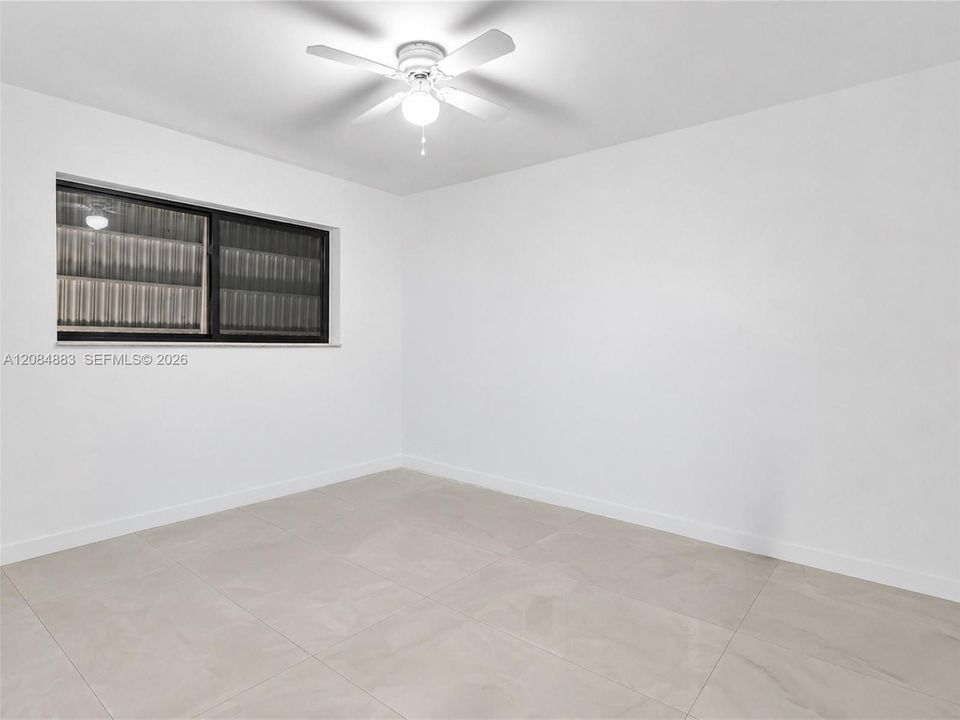 For Sale: $799,000 (3 beds, 3 baths, 2025 Square Feet)