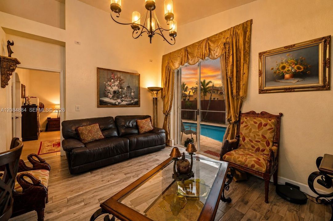 For Sale: $649,900 (3 beds, 2 baths, 1542 Square Feet)