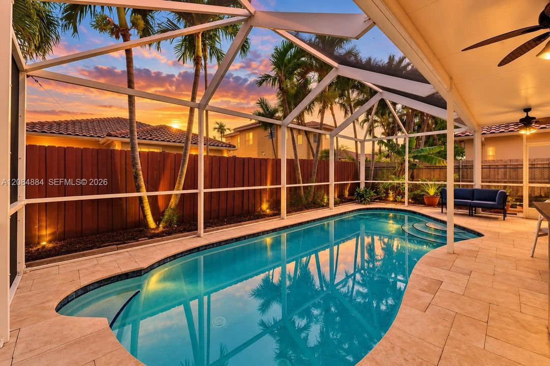 For Sale: $649,900 (3 beds, 2 baths, 1542 Square Feet)