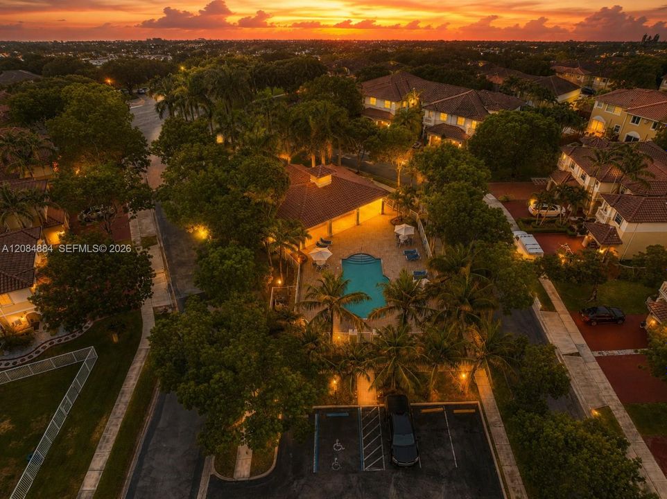 For Sale: $649,900 (3 beds, 2 baths, 1542 Square Feet)