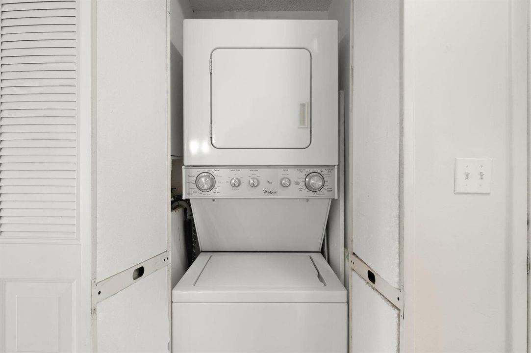 7-web-or-mls-5423 SE Miles Grant Rd F203