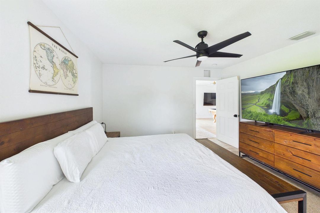 MASTER_BED_2