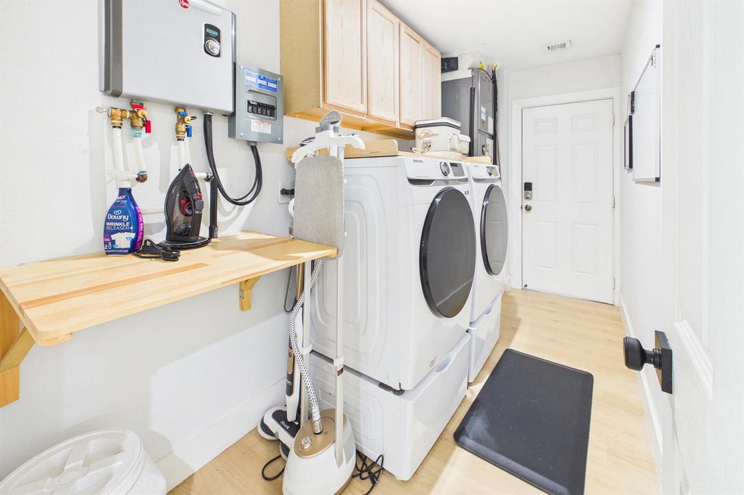 LAUNDRY_2
