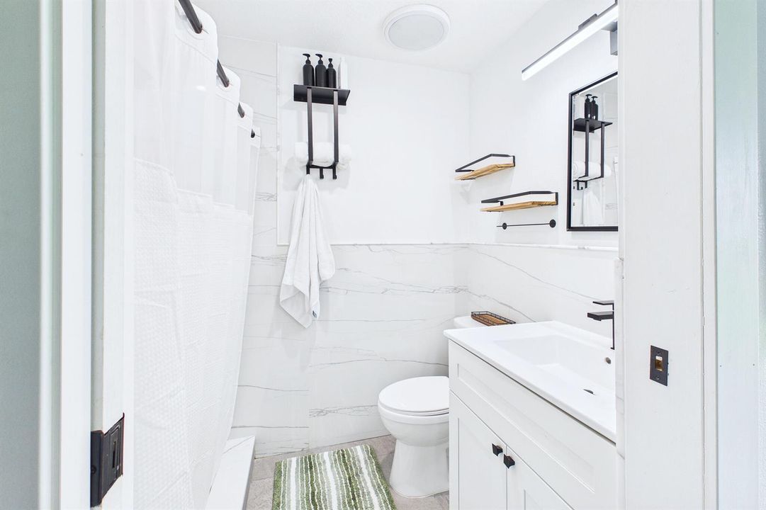 MASTER_BATH_4
