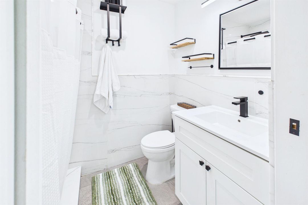 MASTER_BATH_5