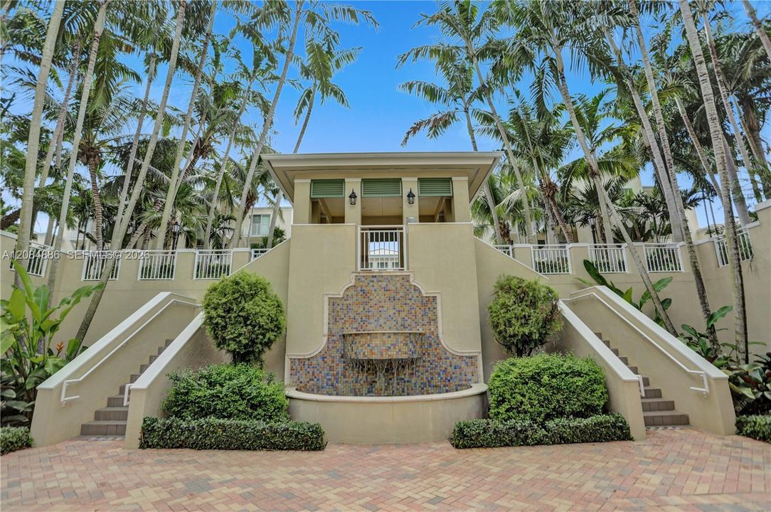 For Rent: $5,800 (3 beds, 2 baths, 2040 Square Feet)