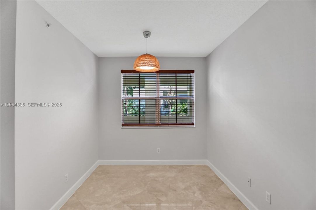 For Rent: $5,800 (3 beds, 2 baths, 2040 Square Feet)
