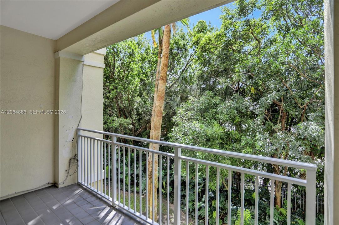 For Rent: $5,800 (3 beds, 2 baths, 2040 Square Feet)