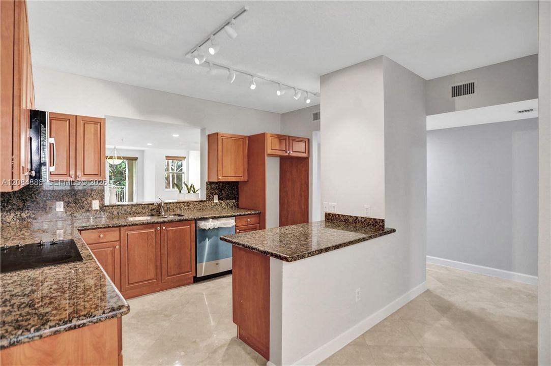 For Rent: $5,800 (3 beds, 2 baths, 2040 Square Feet)
