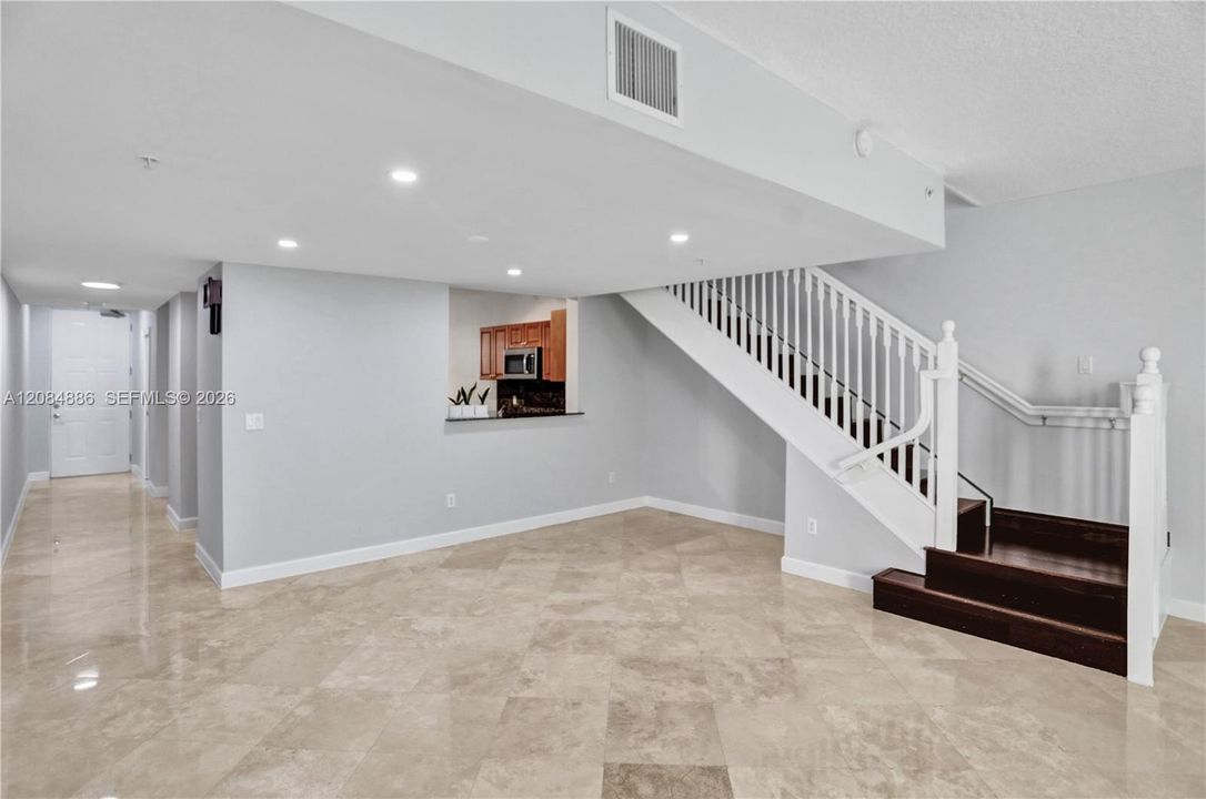 For Rent: $5,800 (3 beds, 2 baths, 2040 Square Feet)