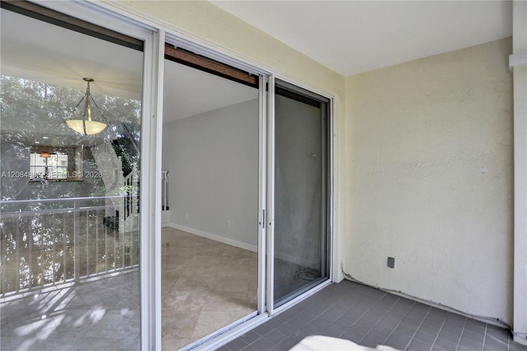 For Rent: $5,800 (3 beds, 2 baths, 2040 Square Feet)