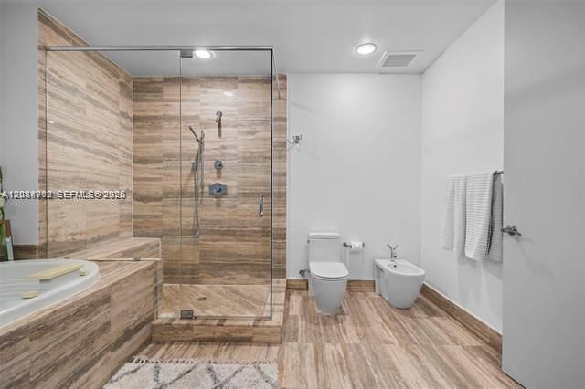 For Rent: $11,000 (3 beds, 3 baths, 1979 Square Feet)