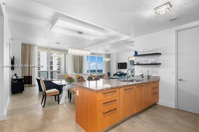 For Rent: $11,000 (3 beds, 3 baths, 1979 Square Feet)