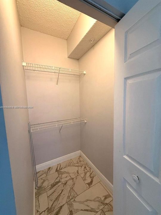 En Venta: $239,000 (1 camas, 1 baños, 794 Pies cuadrados)