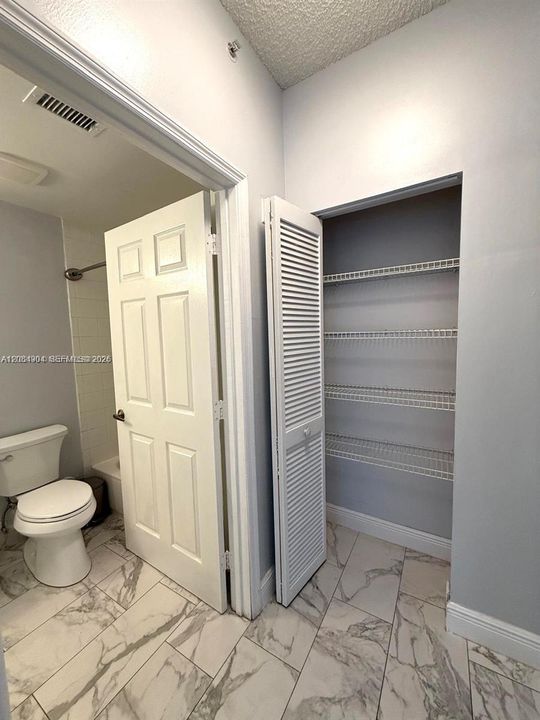En Venta: $239,000 (1 camas, 1 baños, 794 Pies cuadrados)
