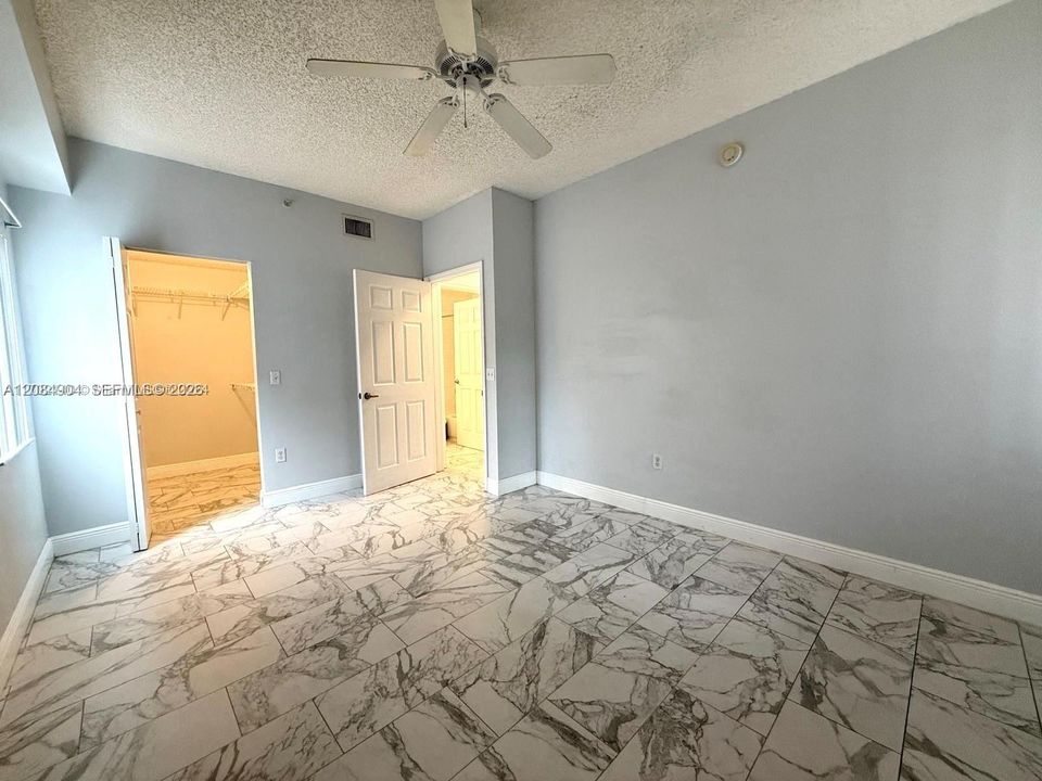 En Venta: $239,000 (1 camas, 1 baños, 794 Pies cuadrados)