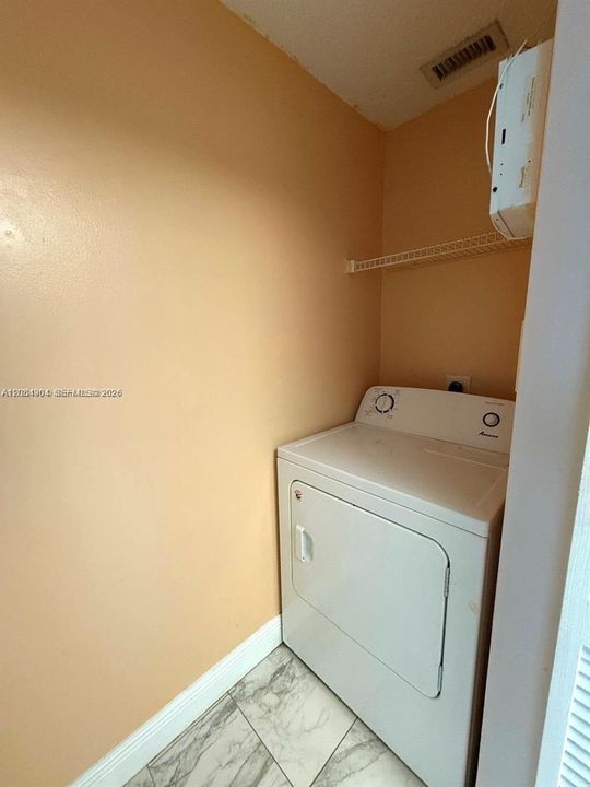 En Venta: $239,000 (1 camas, 1 baños, 794 Pies cuadrados)