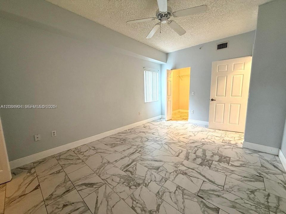 En Venta: $239,000 (1 camas, 1 baños, 794 Pies cuadrados)