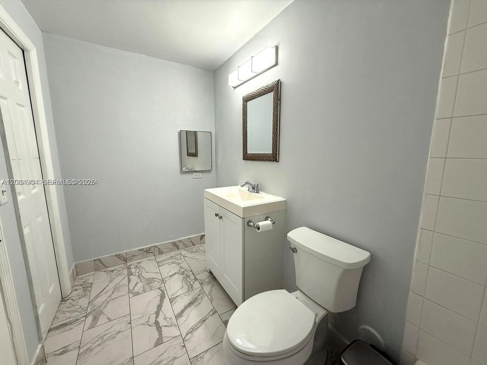 En Venta: $239,000 (1 camas, 1 baños, 794 Pies cuadrados)