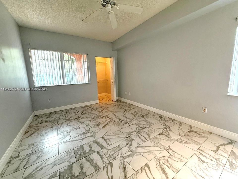 En Venta: $239,000 (1 camas, 1 baños, 794 Pies cuadrados)