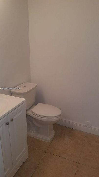 В аренду: $2,250 (2 спален, 2 ванн, 1030 Квадратных фут)