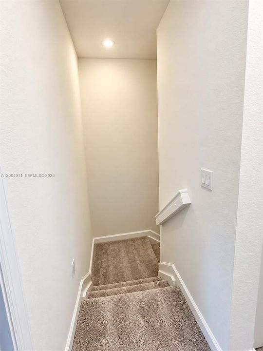 For Rent: $2,600 (3 beds, 3 baths, 1300 Square Feet)