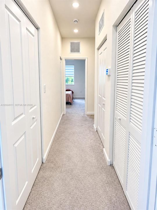 For Rent: $2,600 (3 beds, 3 baths, 1300 Square Feet)