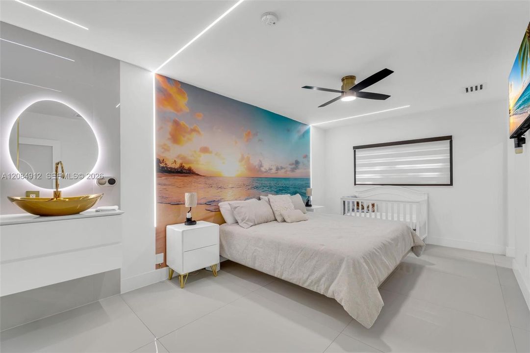 Activo con contrato: $720,000 (5 camas, 3 baños, 1567 Pies cuadrados)