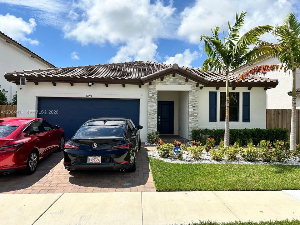 For Rent: $3,500 (3 beds, 2 baths, 1726 Square Feet)